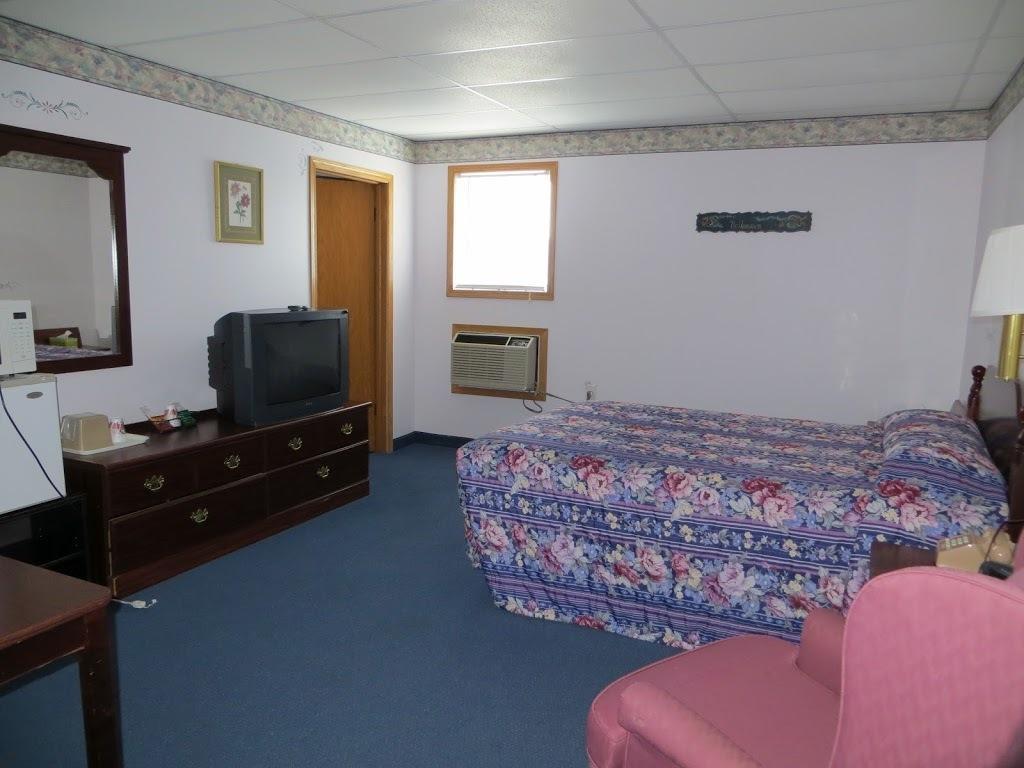 The Bluffs Inn & Suites Decorah Kamer foto